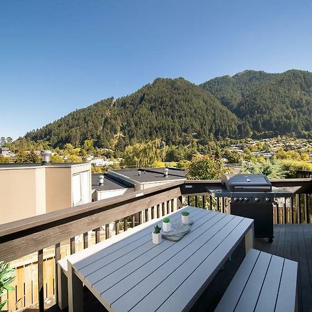 Central, Modern Loft Style Home - 2 Min Walk From Town Queenstown Exterior photo